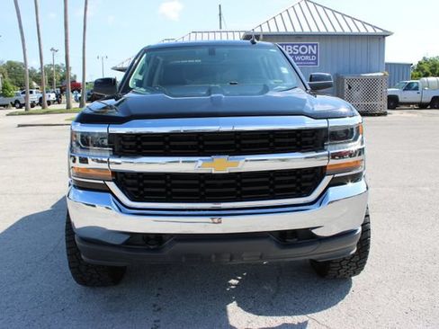 Used 2018 Chevrolet Silverado 1500 LT AWD/4WD image 2