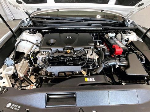 Used 2019 Toyota Camry SE image 9
