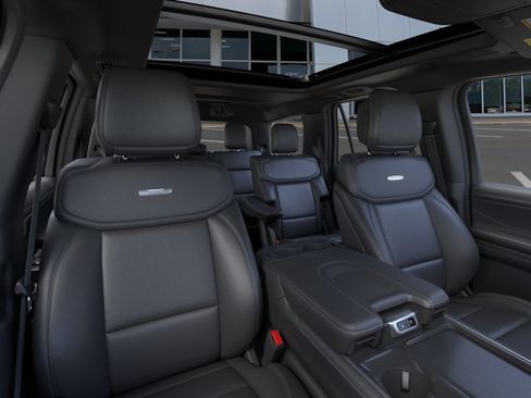 New 2026 Ford Expedition Platinum image 10