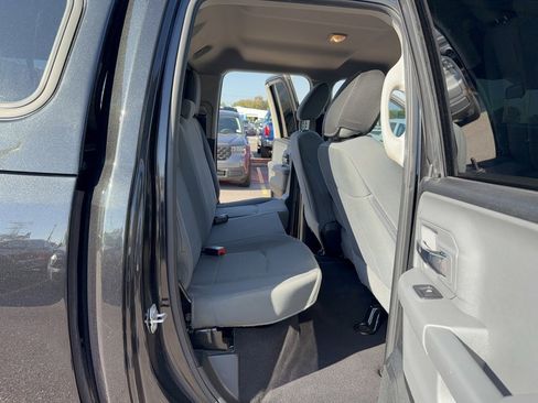 Used 2017 RAM 1500 Classic SLT image 15