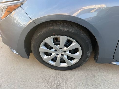 Used 2023 Toyota Corolla LE FWD image 46