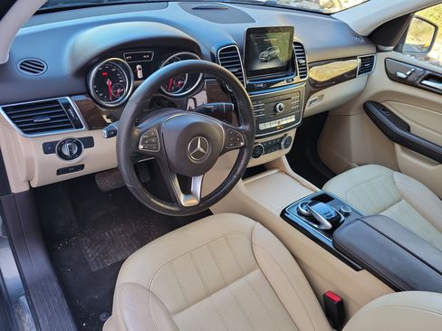 Used 2017 Mercedes-Benz GLE 350 w/ Premium 1 Package image 13