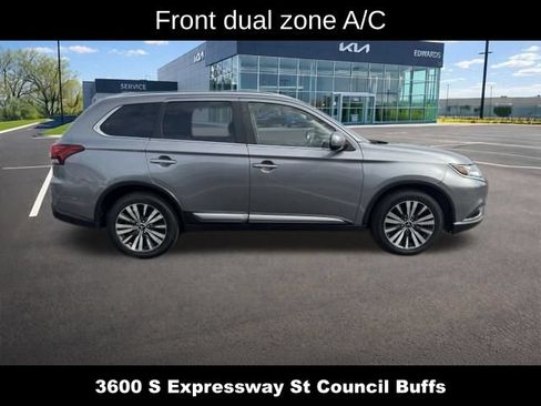 Used 2020 Mitsubishi Outlander SEL FWD image 2