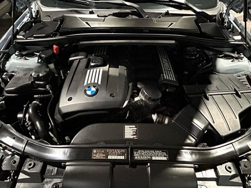 Used 2011 BMW 328i Convertible image 23