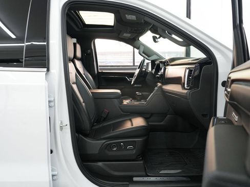 Used 2024 GMC Sierra 1500 Denali w/ Denali Reserve Package AWD/4WD image 35