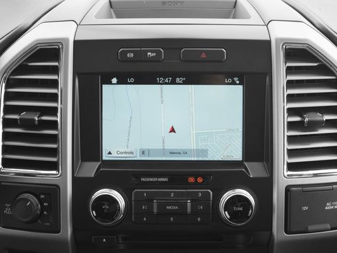 Used 2017 Ford F250 Platinum w/ FX4 Off-Road Package AWD/4WD image 49