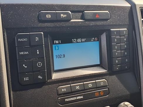 Used 2022 Ford F250 XL w/ Power Equipment Group image 5