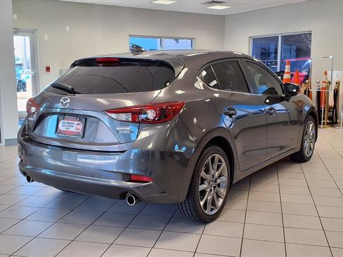 Used 2018 MAZDA MAZDA3 Grand Touring image 5