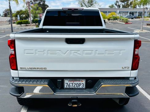 Used 2021 Chevrolet Silverado 2500 LTZ w/ LTZ Convenience Package AWD/4WD image 10
