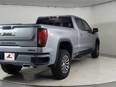 Used 2023 GMC Sierra 1500 AT4 w/ Technology Package image 6