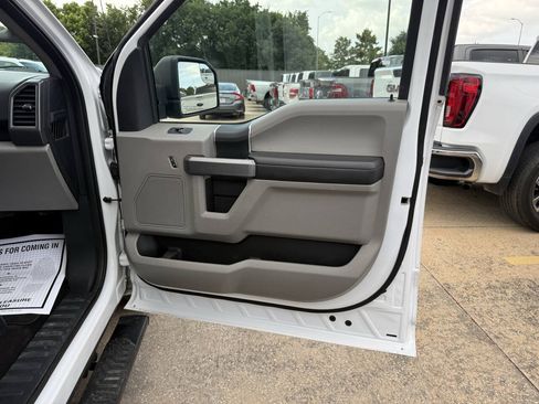 Used 2019 Ford F150 XLT RWD image 11