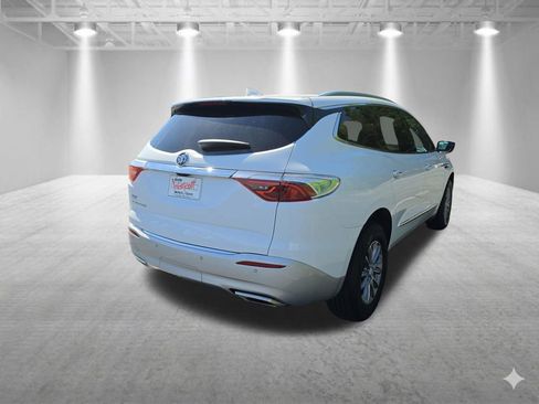 Used 2024 Buick Enclave Premium FWD image 8