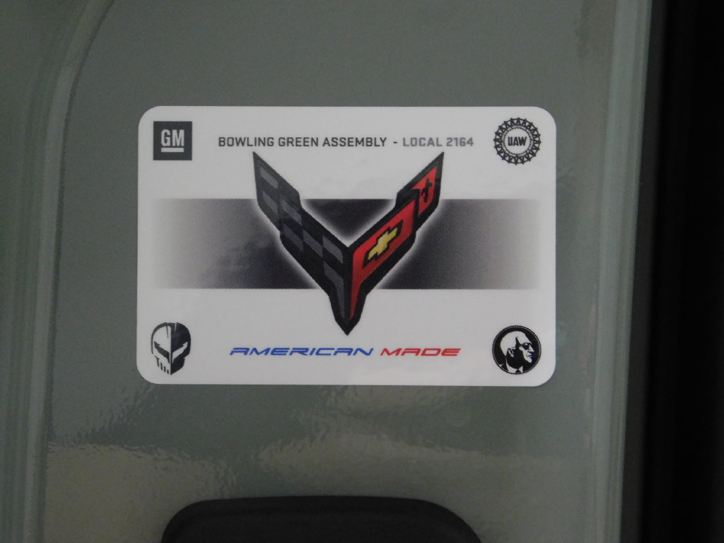 Used 2024 Chevrolet Corvette Stingray Preferred Cpe w/ Z51 Performance Package RWD image 98