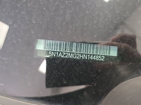 Used 2017 Nissan Murano Platinum w/ Platinum Technology Package FWD image 2