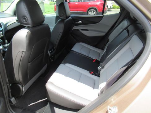 Used 2019 Chevrolet Equinox Premier FWD image 33