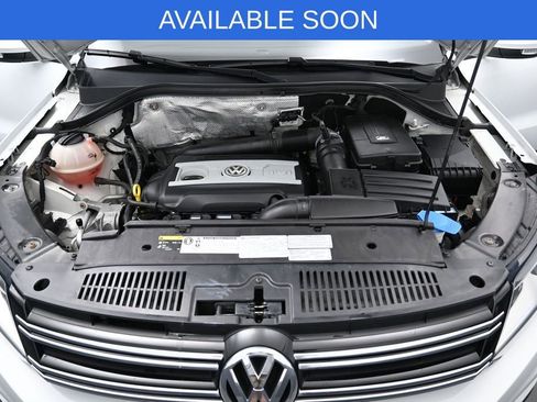 Used 2017 Volkswagen Tiguan S AWD/4WD image 34