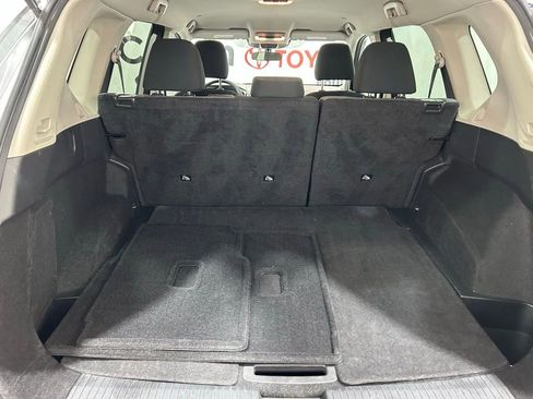 Used 2023 Nissan Rogue SV image 15