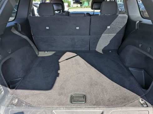 Used 2019 Jeep Grand Cherokee Laredo AWD/4WD image 29