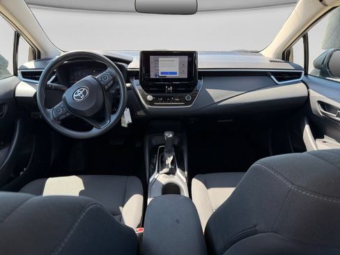Used 2025 Toyota Corolla LE FWD image 13