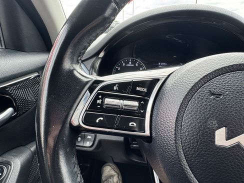 Used 2022 Kia Seltos S AWD/4WD image 16