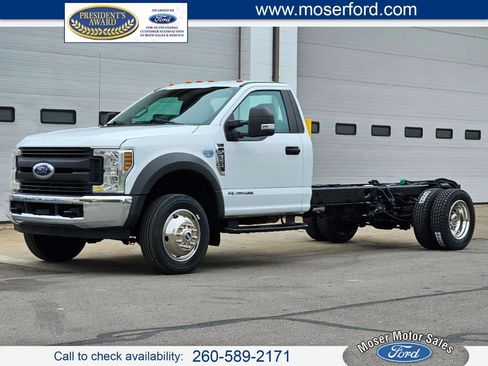 Used 2018 Ford F550 2WD Regular Cab Super Duty image 1