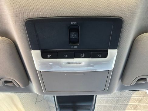 Used 2021 Nissan Altima 2.5 SR w/ SR Premium Package FWD image 16