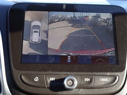 Used 2018 Chevrolet Equinox Premier image 4