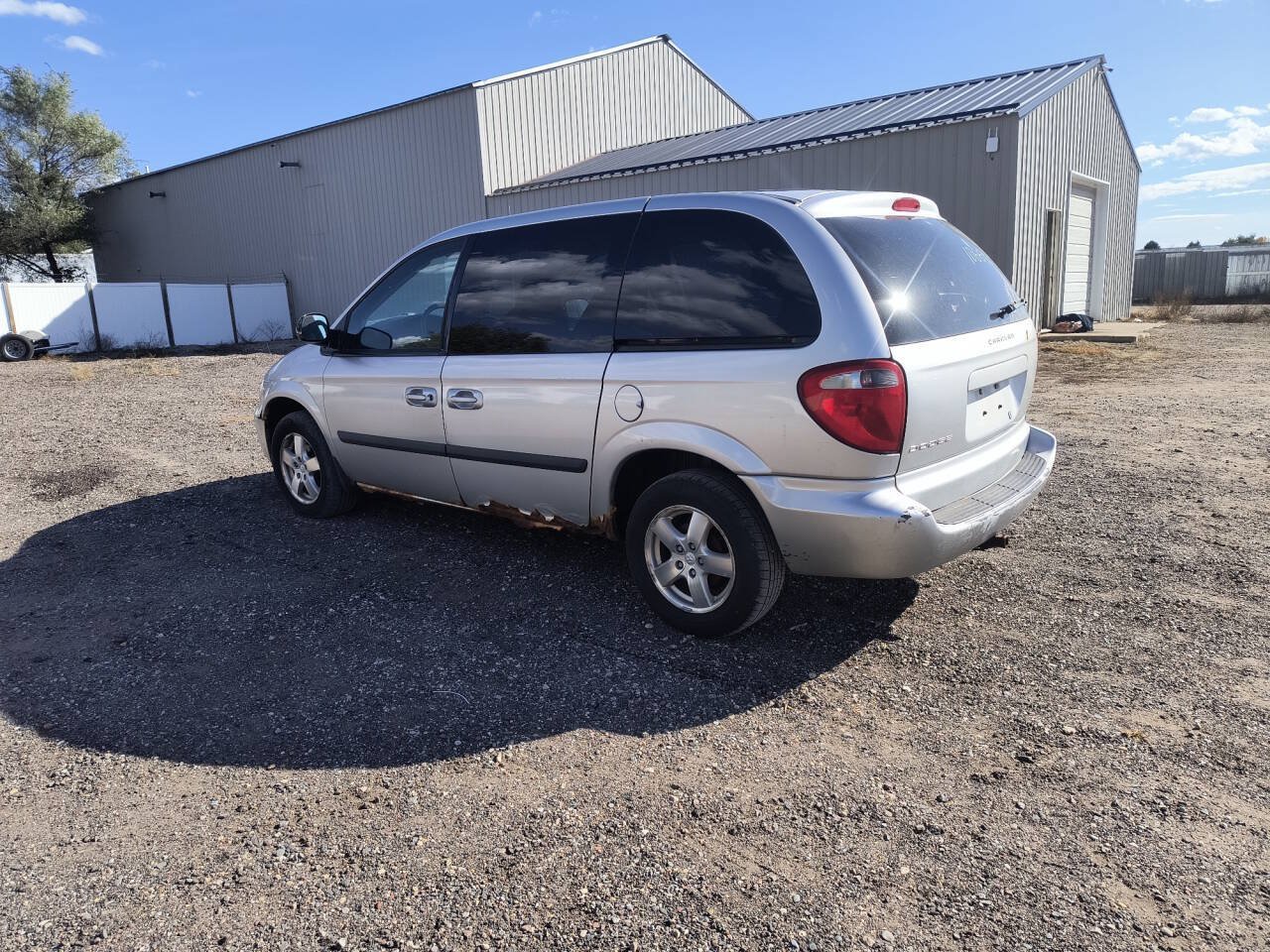 Used 2005 Dodge Caravan SXT FWD image 3