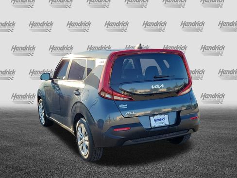 Used 2022 Kia Soul LX FWD image 5