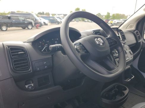 Used 2026 RAM ProMaster 2500 w/ Convenience Group FWD image 9