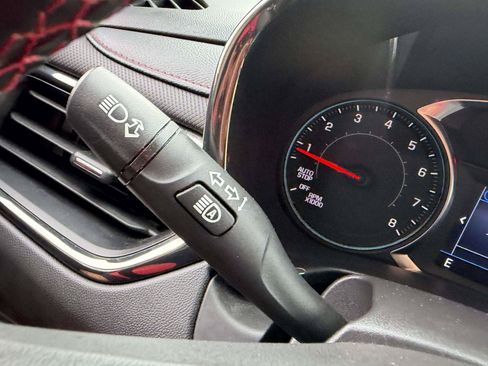 Used 2023 Chevrolet Equinox RS FWD image 28