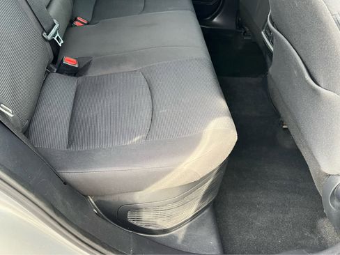 Used 2019 Toyota RAV4 LE image 21