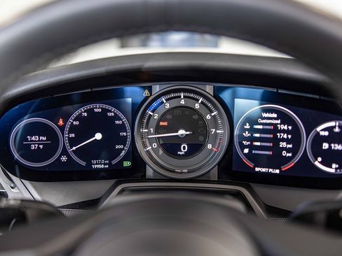 Used 2022 Porsche 911 Carrera 4S image 24