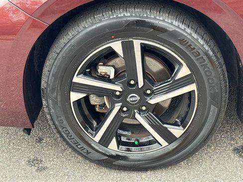 Used 2022 Nissan Sentra SV FWD image 29