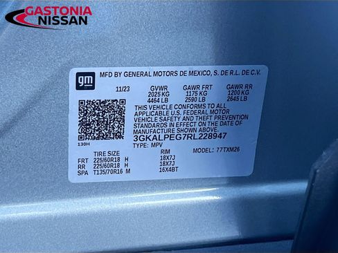 Used 2024 GMC Terrain SLT image 40