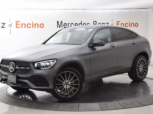 Used 2023 Mercedes-Benz GLC 300 4MATIC Coupe image 2