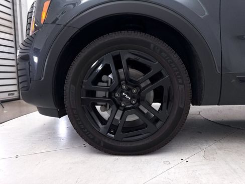 Certified 2024 Kia Telluride SX X-Line AWD/4WD image 17