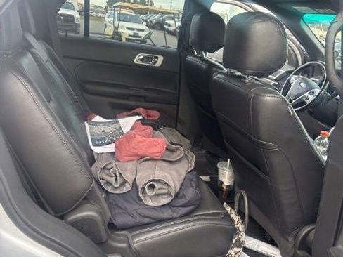 Used 2013 Ford Explorer XLT image 32