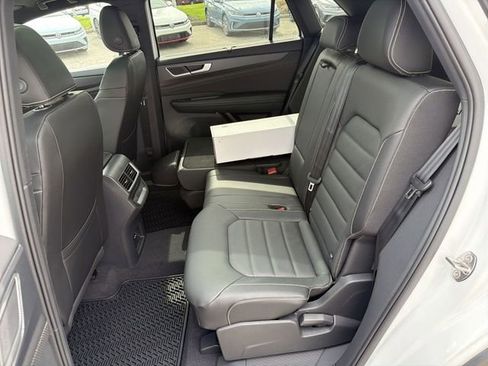 New 2026 Volkswagen Atlas Cross Sport SEL AWD/4WD image 24