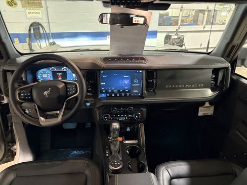 New 2025 Ford Bronco Badlands w/ Sasquatch Package image 15