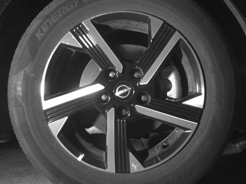 Used 2025 Nissan Sentra SV image 13