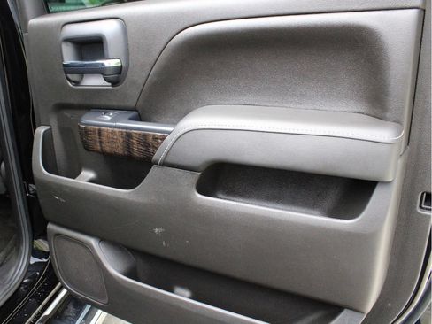 Used 2016 GMC Sierra 2500 Denali w/ Snow Plow Prep Package AWD/4WD image 27