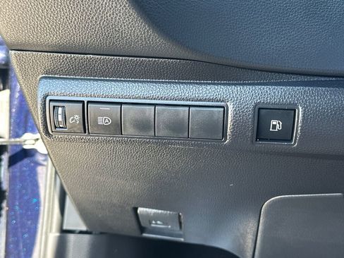 Used 2023 Toyota Corolla LE w/ Carpet Mat Package (TMS) image 29