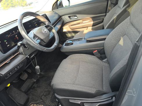 Used 2023 Nissan Ariya FWD image 7
