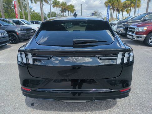 Used 2023 Ford Mustang Mach-E Premium image 6