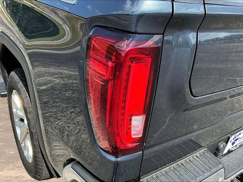 Used 2022 GMC Sierra 1500 SLT w/ SLT Premium Plus Package AWD/4WD image 26