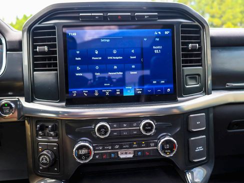 Used 2021 Ford F150 Lariat w/ Equipment Group 502A High AWD/4WD image 17