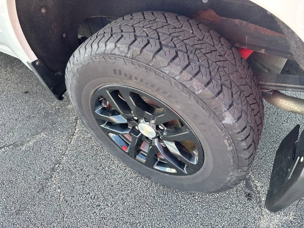 Used 2019 Chevrolet Silverado 1500 LT w/ All-Star Edition AWD/4WD image 8