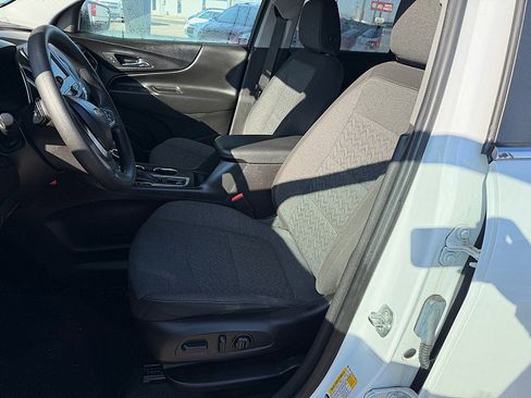 Used 2022 Chevrolet Equinox LT FWD image 10