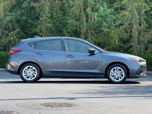 Used 2024 Subaru Impreza 2.0i AWD/4WD image 33